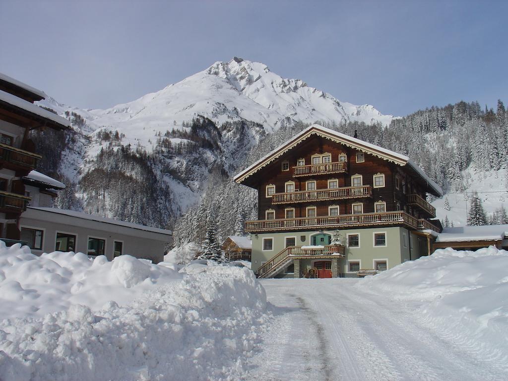 Landhaus Taurer Kals am Grossglockner Exterior foto