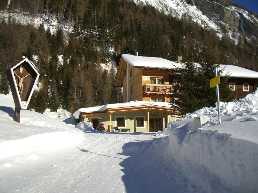 Landhaus Taurer Kals am Grossglockner Exterior foto